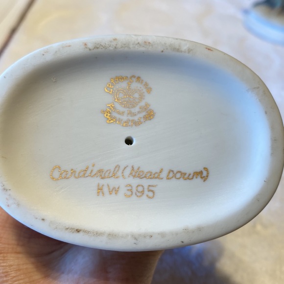 Vintage Lefton Cardinal KW 395. 5 inches tall.  Very good condition. - Picture 5 of 5